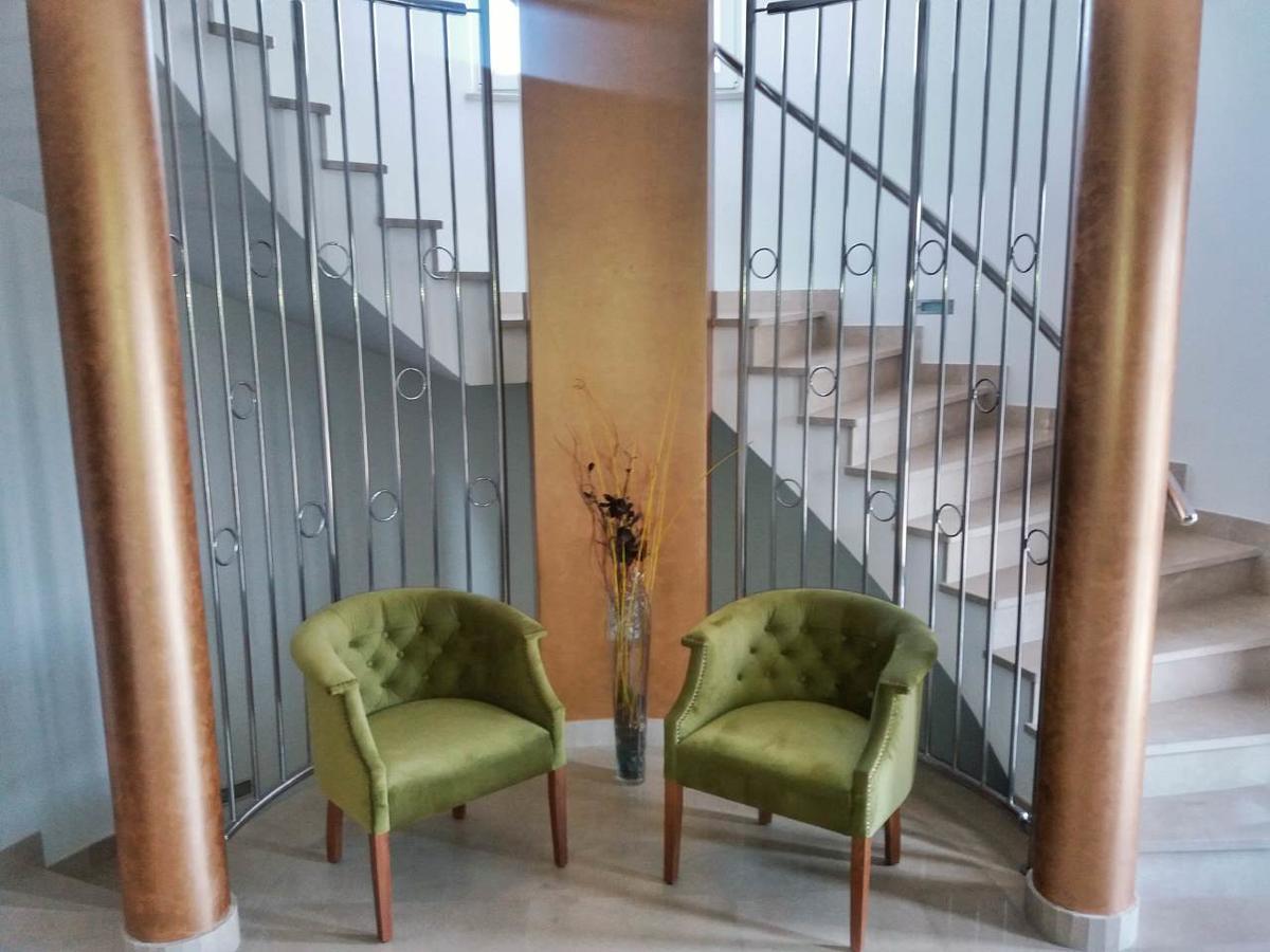 B&B Villa Oasa 1 ロヴィニ エクステリア 写真